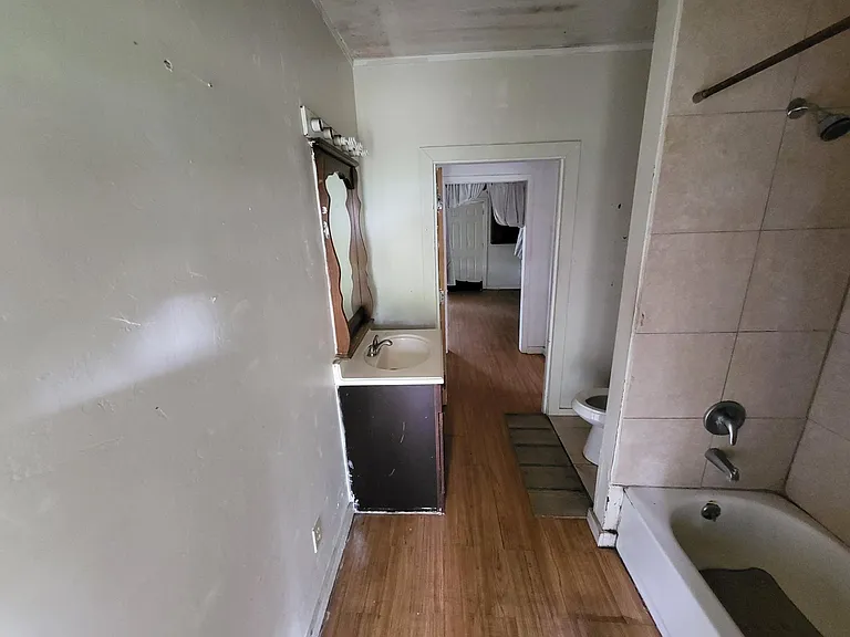 94 W Gibson St — Photo 7
