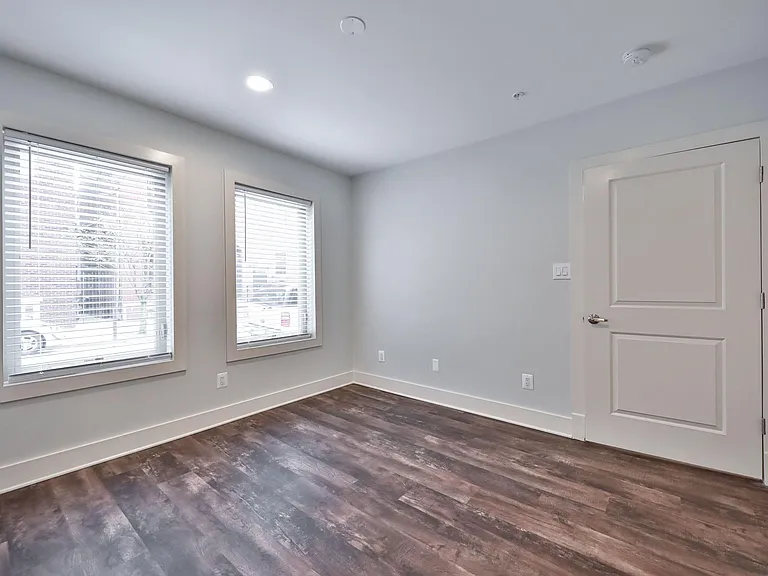 1322 N Franklin St #1 — Photo 36