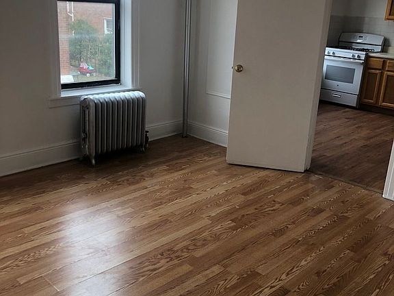 2nd image of 19839 32nd Ave APT B5