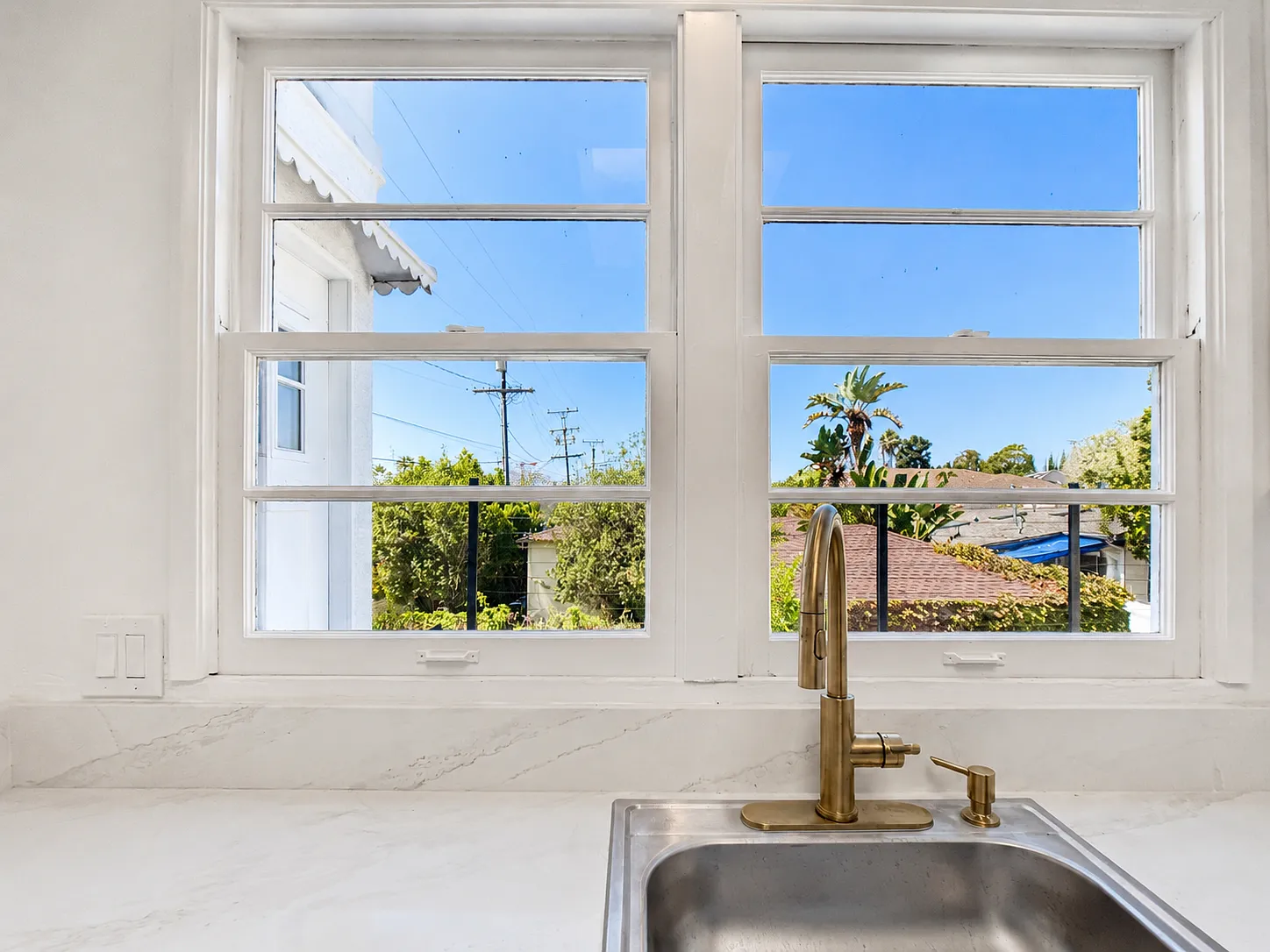 1147 24th Street, Unit A — Photo 3