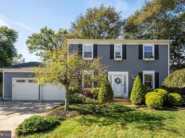 110 Westbury Ct, Marlton, NJ 08053