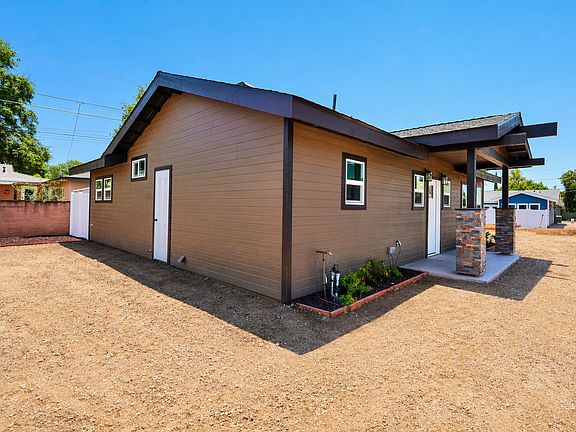 4th image of 4805 Charlotte Way #4809