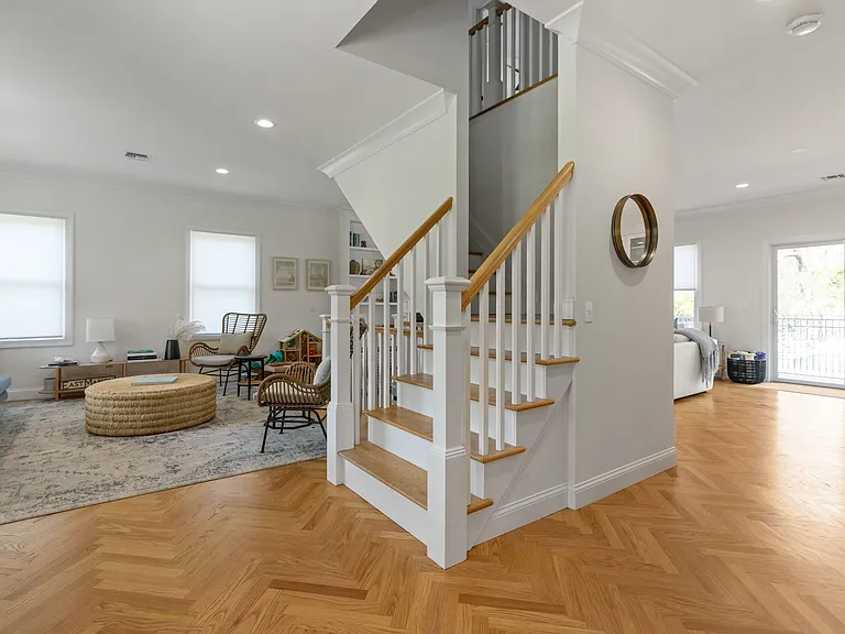 580 Stars Rd — Photo 2