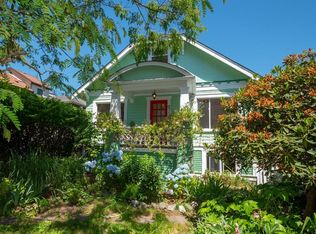 2777 Trinity St, Vancouver, BC V5K1E6