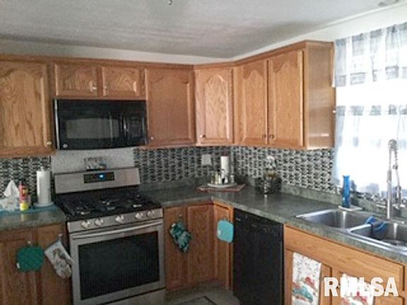 5th image of 2807 N Renwood Ave