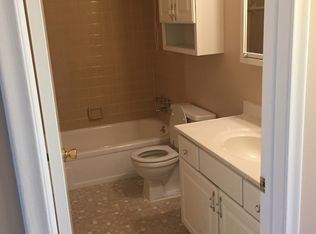 51192 Johns Dr, Chesterfield, MI 48047