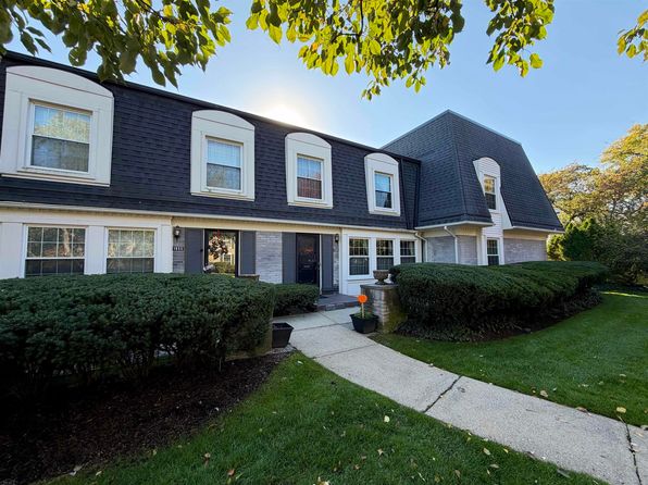 1965 Shorepointe Ln