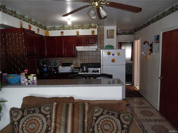 5th image of 3764 Laconia Ave
