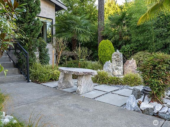 2nd image of 1717 99th Avenue NE