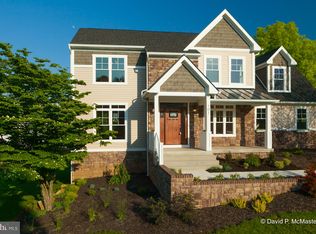 101 Larkspur Ln, Martinsburg, WV 25403