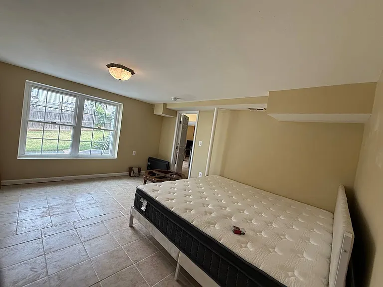 14696 Stratford Dr — Photo 13