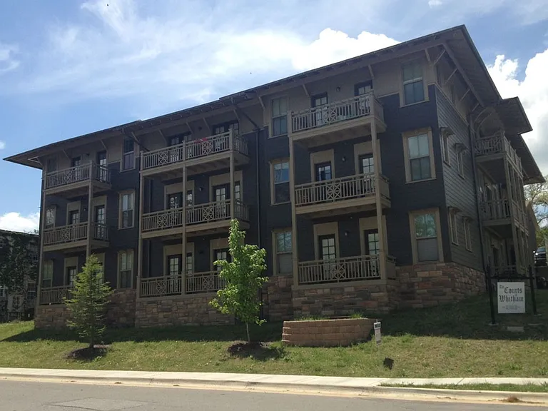 705 W Douglas St — Photo 26