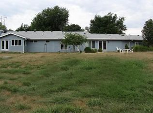 31465 W Horse Lake Dr, Sioux City, IA 51108