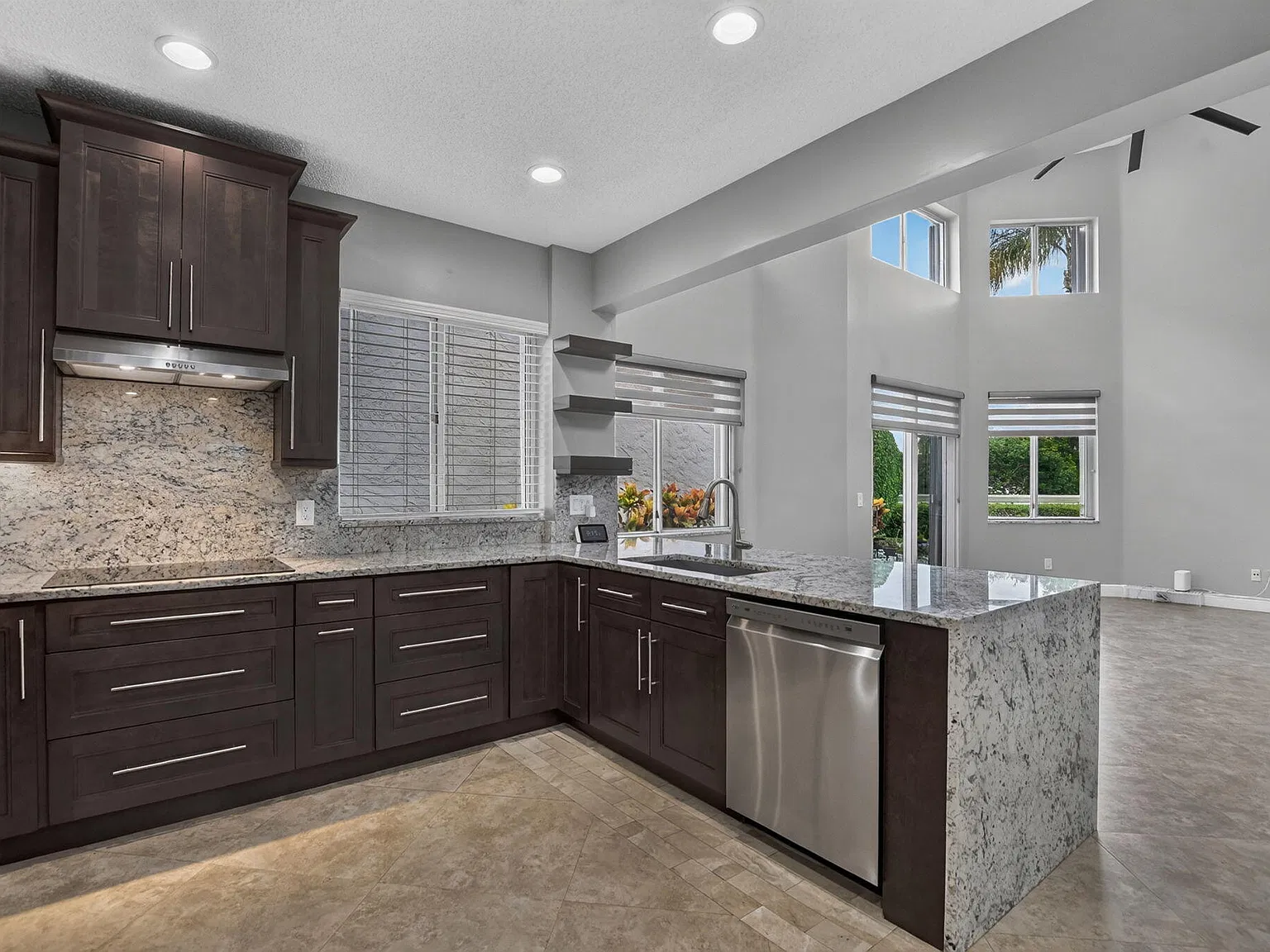 3 bed, 2.5 bath, 1742 sqft, $6,000 — Photo 1
