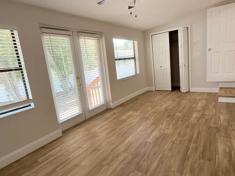 127 Debary Dr — Photo 24