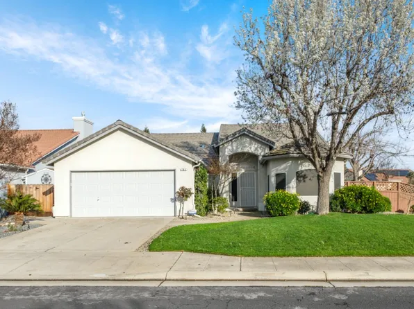 793 Applegate Ave, Clovis, CA 93611
