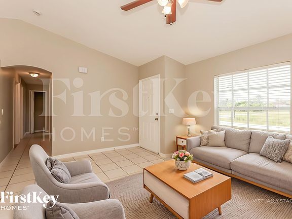 4th image of 3600 19th St SW
