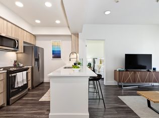 Living at Santa Monica, Santa Monica, CA 90401