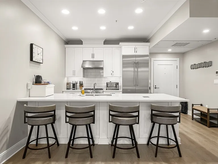 353 Summer St #310 — Photo 2