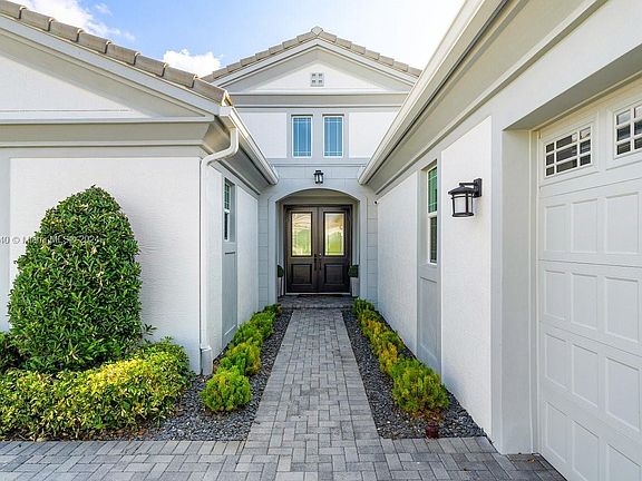 5th image of 5840 Whippoorwill Cir