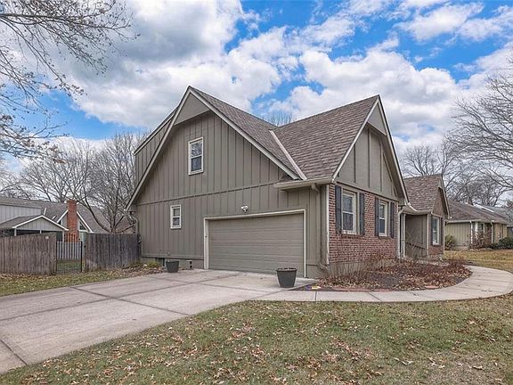 2nd image of 8884 Cedar Dr