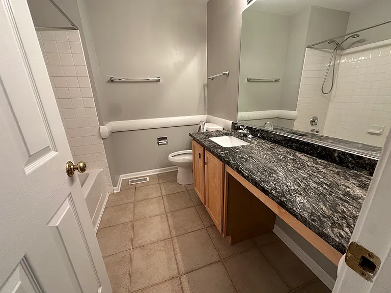 707 Genesee Dr — Photo 18