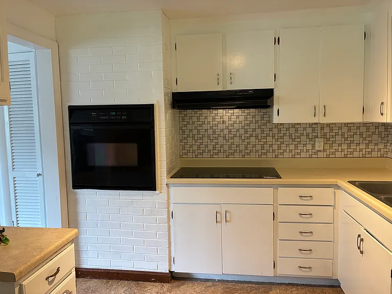 46 Arrowhead Rd — Photo 8