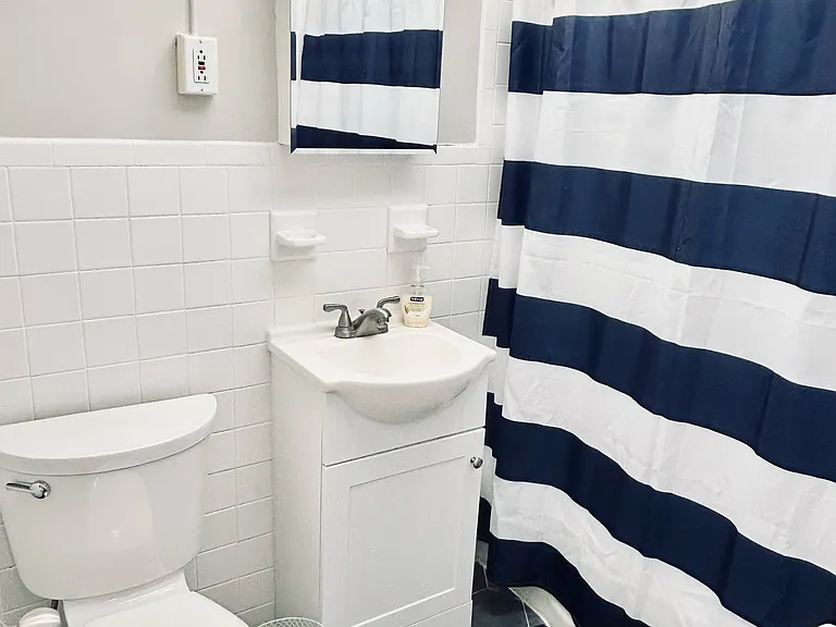200 Ocean Park Ave #4K — Photo 10