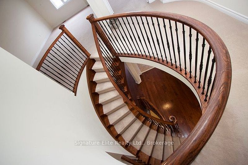 Ajax House for rent - 4 Bedrooms — photo 15