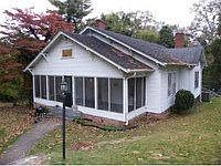 2nd image of 40 Crocker St