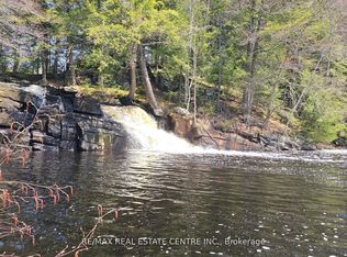 1033 N Shore Dr, Town Of Gravenhurst, ON P1P 1R1