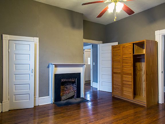 Bedroom 2 or can be used as living room area.