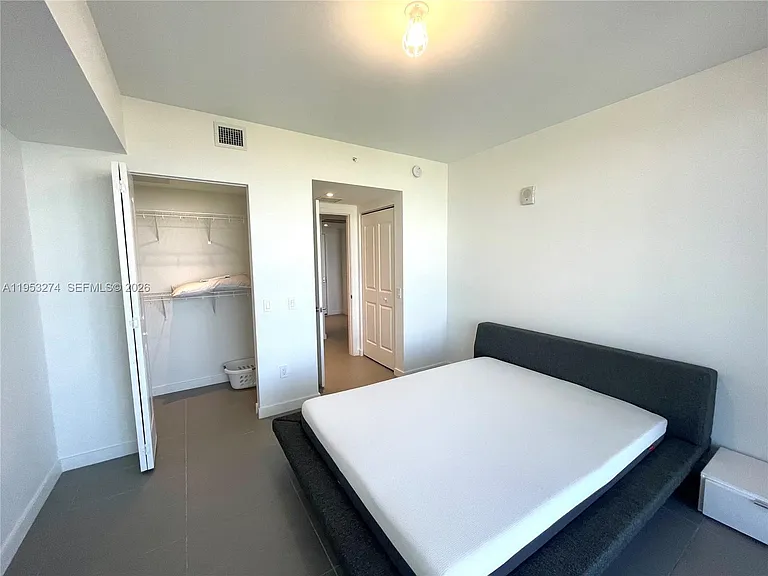 1600 NE 1st Ave #1018 — Photo 12
