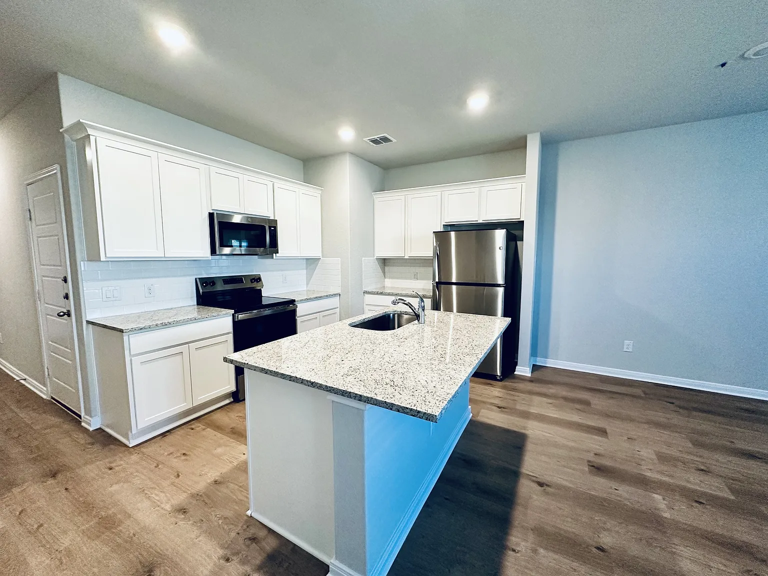 3846 Abbott Pass - 101 — Photo 1