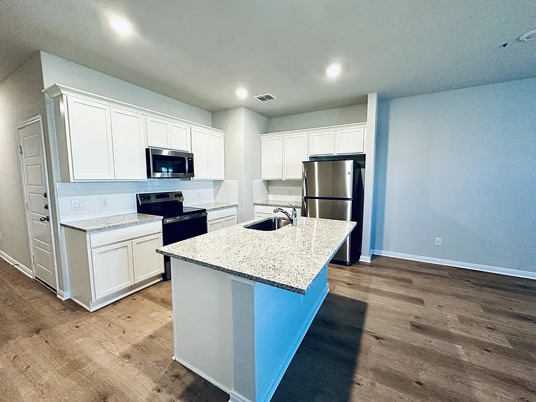 3846 Abbott Pass #101 — Photo 1