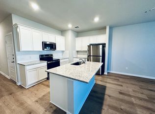 3846 Abbott Pass #101, Saint Hedwig, TX 78152