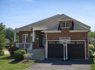 1 Masters Ln, Wasaga Beach, ON L9Z1S9