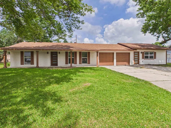 4209 Glenhurst St, Orange, TX 77632