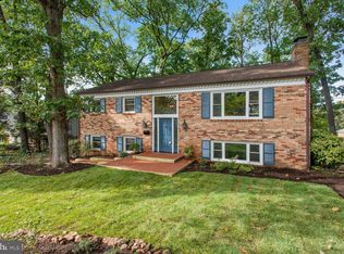 6542 Hitt Ave, Mc Lean, VA 22101