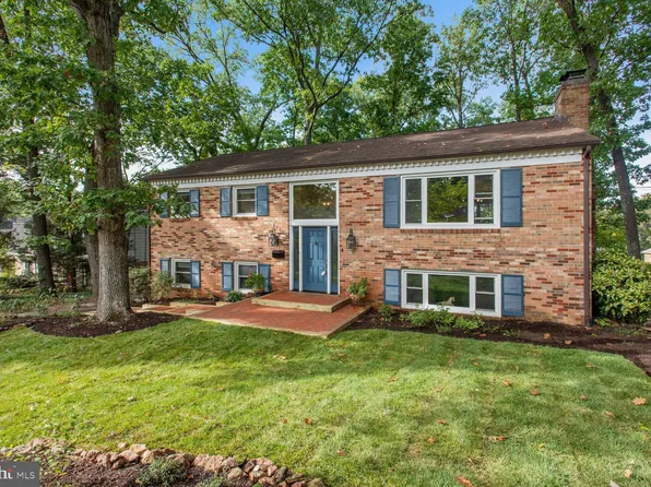 6542 Hitt Ave, Mc Lean, VA 22101