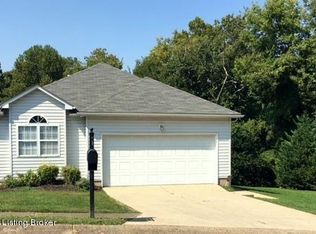 5800 Hudson Lake Dr, Louisville, KY 40291