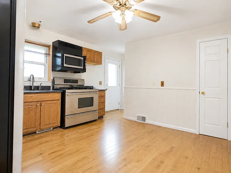55 Galway Dr — Photo 14