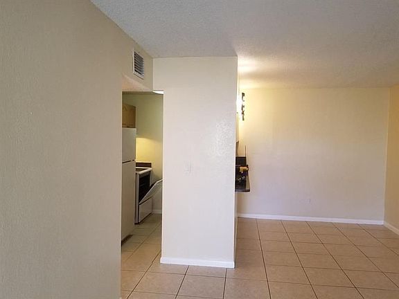 4th image of 6023 10th Ave N APT 114