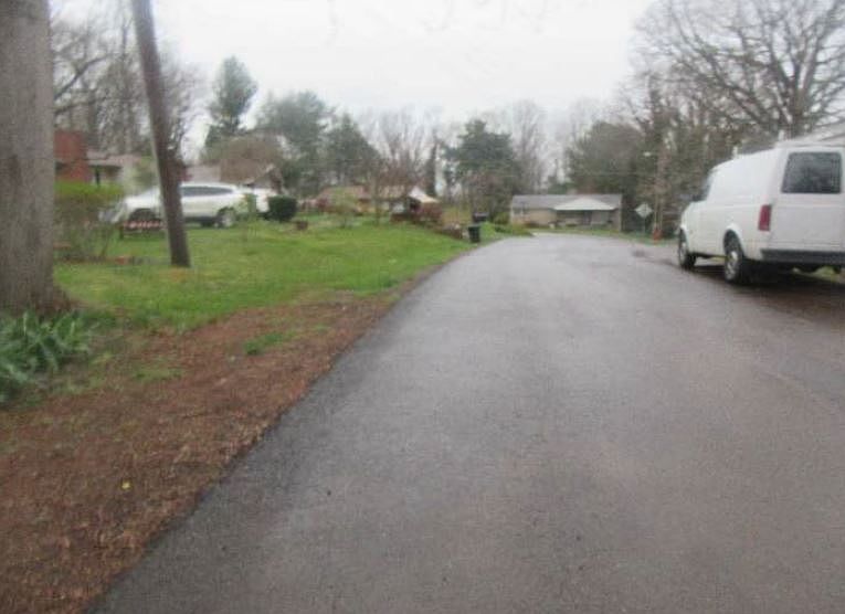 2nd image of 286 Hilltop Dr