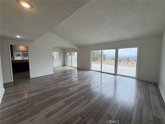 4th image of 12561 Garber St