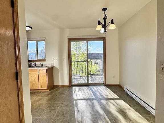 4th image of 1608 Warehouse Ave #3