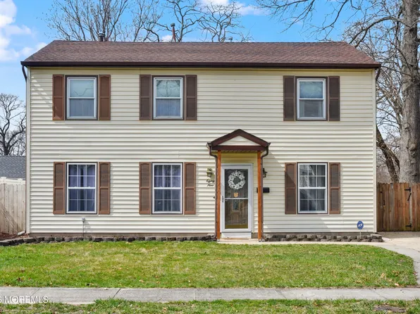 89 Essex Avenue, Hazlet, NJ 07734