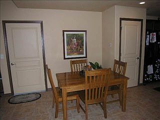 3rd image of 5280 Woodrow Ln
