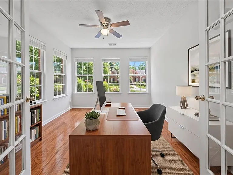 1809 Wellborn Way SW — Photo 13