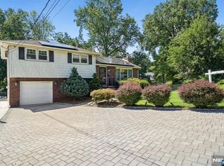 38 Serafin Pl, Glen Rock, NJ 07452